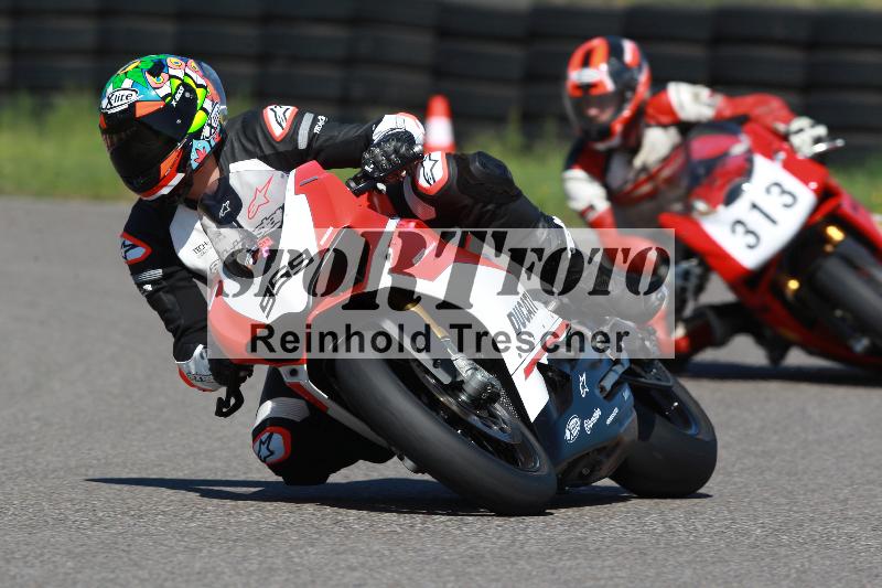 /Archiv-2022/08 17.04.2022 Speer Racing ADR/Gruppe rot/959